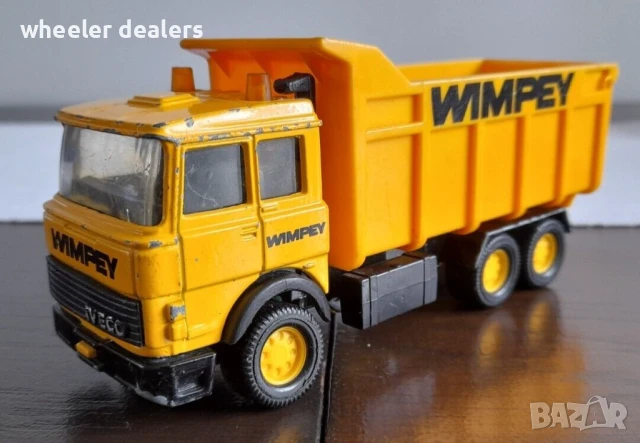 Метална количка Superkings K139 Iveco Tipper Truck