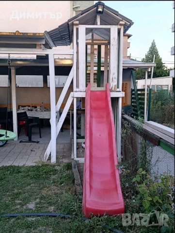 Детска пързалка с пясъчник 