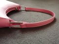 Малка дамска кожена чанта за рамо в розов цвят, снимка 15