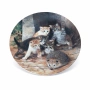 колекционерска порцеланова чиния от серията "Abenteuer auf Samtpfoten" озаглавена „Friend or Foe?“, снимка 1