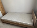 Еденично легло с подматрачна рамка с матрак с размер 90x200, снимка 4