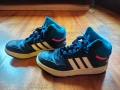 Обувки Адидас номер 37, снимка 1