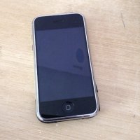 iPhone 1 generation 8 GB A1203, снимка 2 - Антикварни и старинни предмети - 40349419