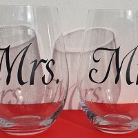 Декорирани стъклени чаши  Mrs., снимка 3 - Декорация за дома - 43983395
