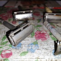 Четири стари самобръсначки с ножчета, снимка 2 - Антикварни и старинни предмети - 43734741