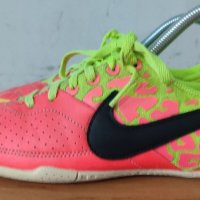 Nike. Футболни обувки, стоножки. 35, снимка 1 - Футбол - 39370159