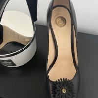 Оригинални дамски обувки Elisabetta Franchi + подарък преса за коса, снимка 4 - Дамски обувки на ток - 43392744