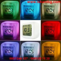 Антистрес LED часовник кубче - 7 цвята, снимка 3 - Други стоки за дома - 28508384