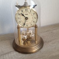 Немски кварцов настолен часовник silvoz, снимка 1 - Антикварни и старинни предмети - 43790670