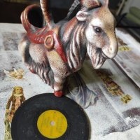 Голям керамичен козел сувенир., снимка 3 - Статуетки - 36854315