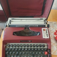 Пишеща машина Марица, снимка 1 - Антикварни и старинни предмети - 43591630