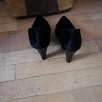 Нови обувки естеств.велур за 50лв, снимка 2 - Дамски обувки на ток - 37668648