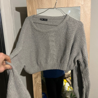 Сив пуловер, снимка 1 - Блузи с дълъг ръкав и пуловери - 44854422