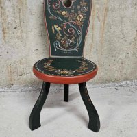 Ръчно рисувано столче в ретро стил, снимка 1 - Столове - 44043285