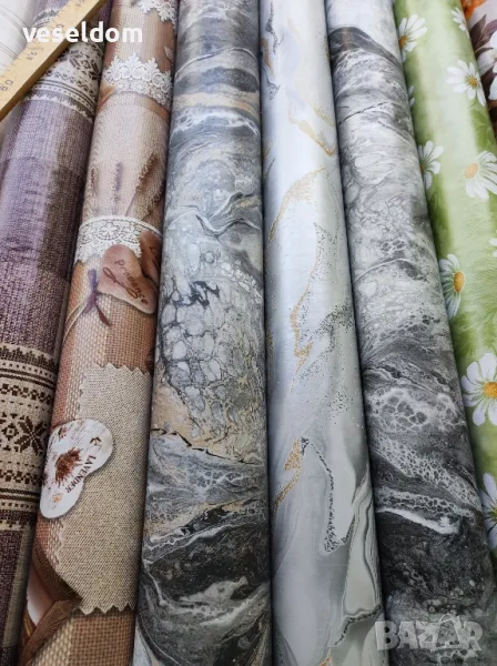 Мушами за маса , снимка 1