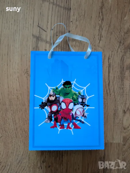 Картонена торбичка за лакомства и подаръци Спайди, снимка 1