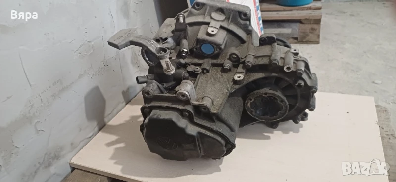 Ръчна скоростна кутия 5 - степенна за VW Golf V 1.9 TDI, снимка 1