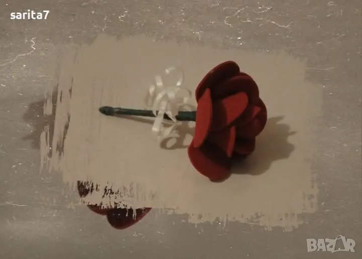 Червена мини розичка символ на любовта и обичта  подходяща за 8-ми март / Св. валентин и т.н., снимка 1