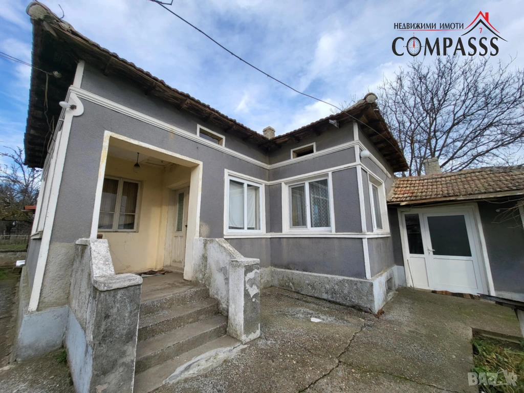 Къща с двор, с. Преселенци, Общ. Ген. Тошево - 50000евро!, снимка 1