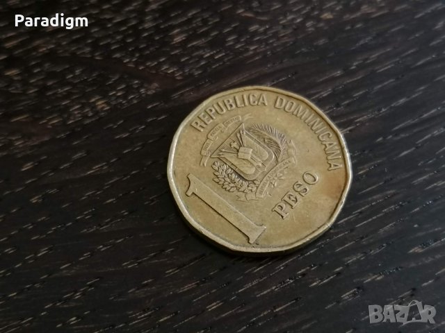 Mонета - Доминикана - 1 песо | 2002г., снимка 1 - Нумизматика и бонистика - 27370049