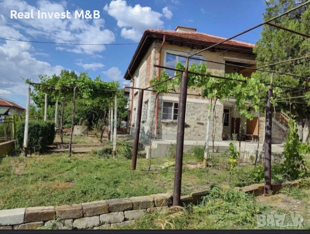 Продавам къща в с.. БРЯСТ, снимка 5 - Къщи - 51530462