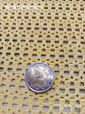 Лот монети от 2 евро цената е само 80 евро !