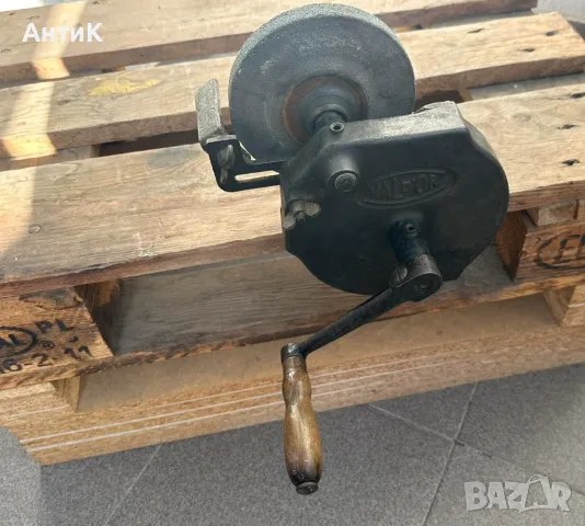 Ръчен Шмиргел Точило, снимка 2 - Антикварни и старинни предмети - 49094540