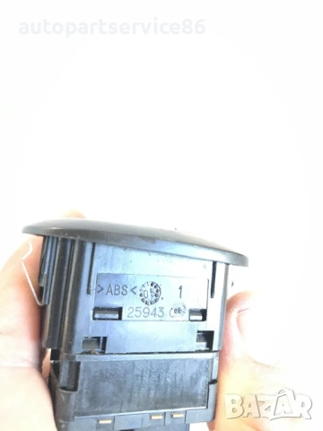 Превключвател за прозорец за Peugeot 1007 1.4 HDi (2006) 25943, снимка 2 - Части - 53561230