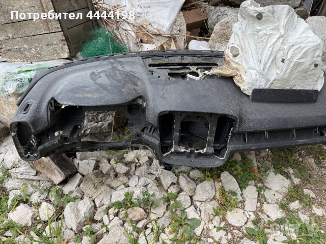 Продавам табло, колани и бегове за Volvo XC40 2020