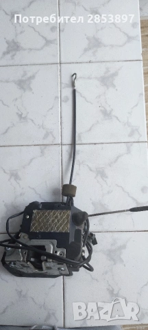 Предна дясна брава ключалка врата Мерцедес Mercedes W211 E class 2117200435, снимка 4 - Части - 53246348