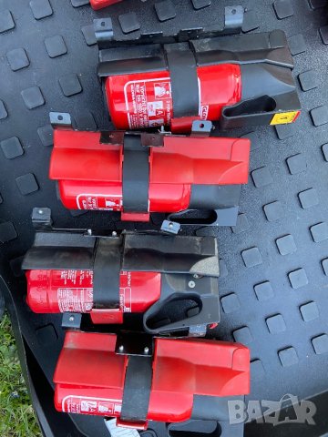 Оригинален комплект пожарогасител за мерцедес-бенц бмв тойота и други, снимка 4 - Аксесоари и консумативи - 44005186