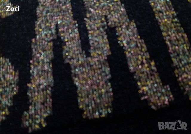 УНИКАЛЕН Кроп-топ в тъмносин перлен цвят с релефен пъстър металик надпис , снимка 3 - Блузи с дълъг ръкав и пуловери - 43592093