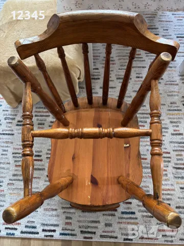 Продавам дървен стол - 2 броя, снимка 3 - Столове - 50172616