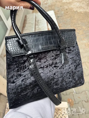 Оригинална чанта Laura Biagiotti, снимка 2 - Чанти - 48605418