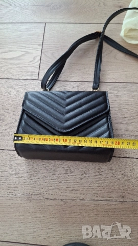 Мини чанта черна 