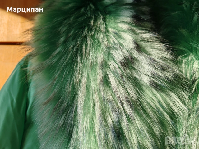 Дамско късо яке с яка от естествена лисица, снимка 2 - Якета - 53093479