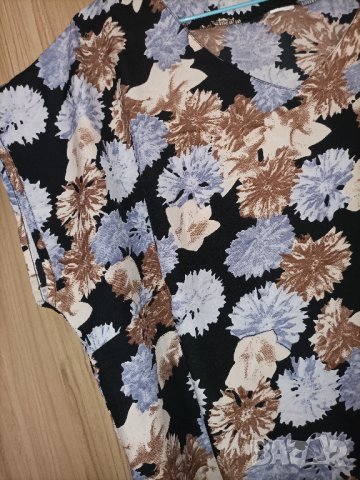 Флорална блуза, снимка 2 - Тениски - 40243834