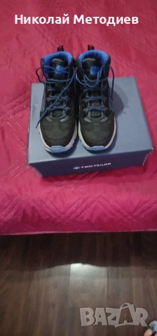 Много запазени обувки Tom Taylor 42 носени много малко много леки и удобни , снимка 3 - Други спортове - 53064594