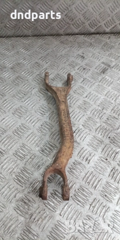 Носач Volvo XC90 2005г.(заден ляв) DE3	