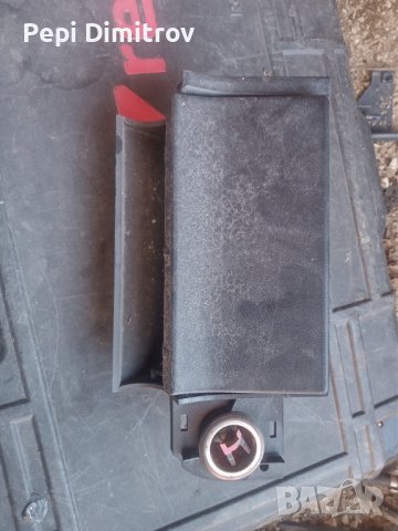 Пепелник астра г ,astra G, снимка 3 - Части - 39699397