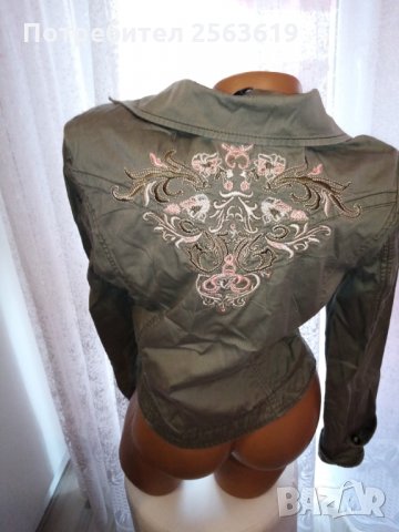 Дамско сако, снимка 2 - Сака - 28012158