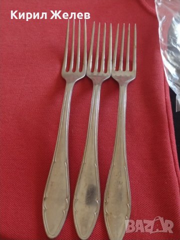 Три стари вилици от соца П.Денев Габрово 42066, снимка 4 - Други ценни предмети - 43848395