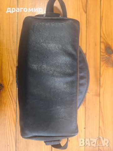 кожена фотографска чанта VANGUARD, снимка 2 - Чанти, стативи, аксесоари - 52154430