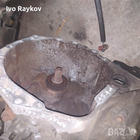 Ръчни скорости  Toyota Yaris 1.0 VVT-i 69 конски сили , снимка 3 - Части - 43961637