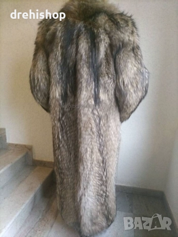 Дълго палто от лисица, снимка 2 - Палта, манта - 52773091