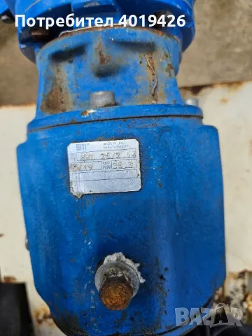 шнек с редуктор и подаваща клапа, снимка 6 - Други машини и части - 50061409