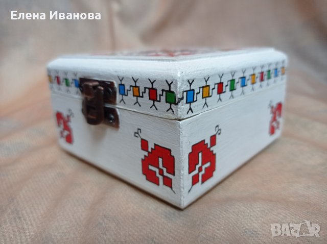 Ръчно рисувана дървена кутия, снимка 3 - Български сувенири - 44098321