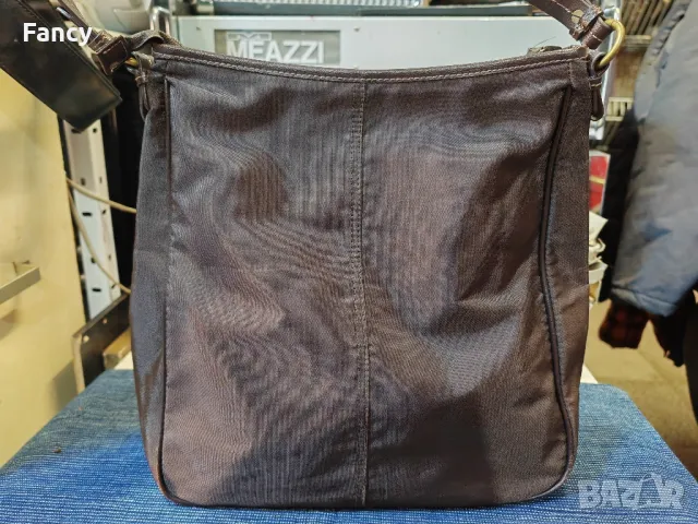 Оригинална дамска чанта Tommy Hilfiger , снимка 5 - Чанти - 49262020