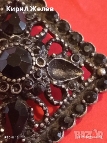 Винтидж брошка с с кристали ЧЕРЕН ОНИКС и филигранна метална основа 52216, снимка 4 - Други - 52573354