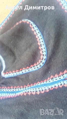 Ръчно плетено бродирано наметало с качулка , снимка 5 - Антикварни и старинни предмети - 37692796